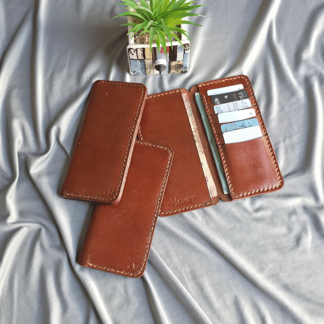 LW1 - Dark Tan Brown